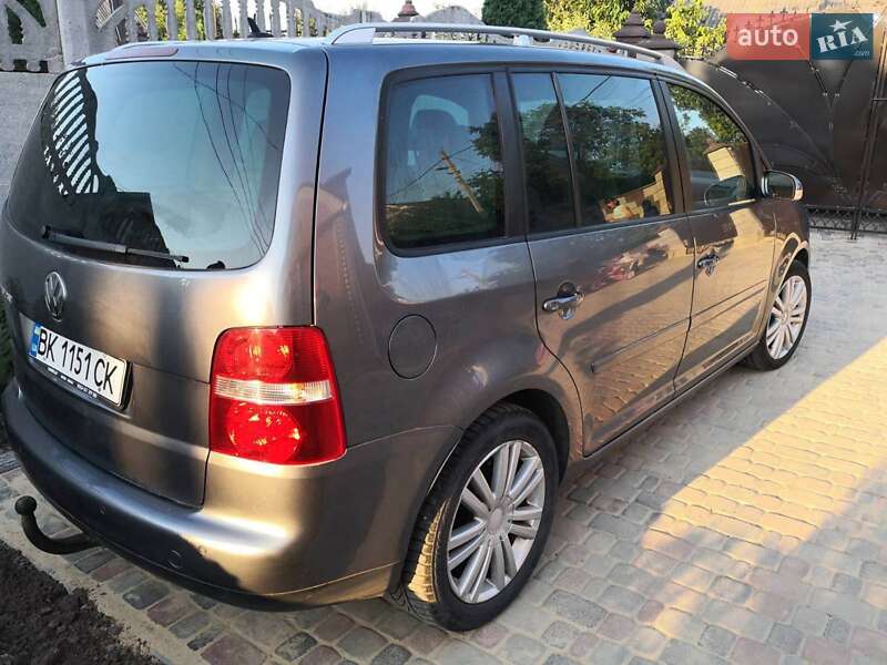 Минивэн Volkswagen Touran 2006 в Ровно фото 5 Минивэн Volkswagen Touran 2006 в Ровно