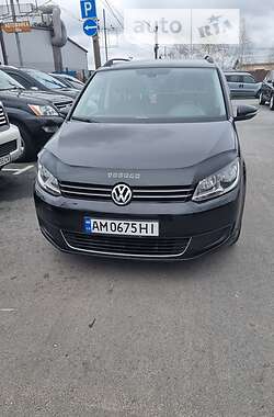 Минивэн Volkswagen Touran 2010 в Житомире