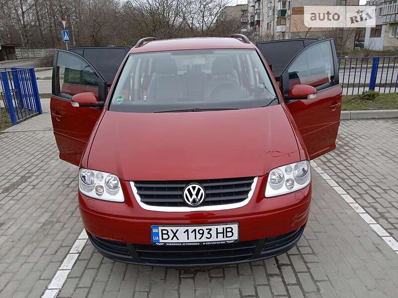 Минивэн Volkswagen Touran 2003 в Староконстантинове