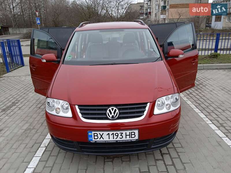 Минивэн Volkswagen Touran 2003 в Староконстантинове