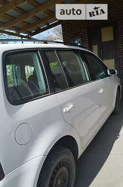 Мінівен Volkswagen Touran 2008 в 