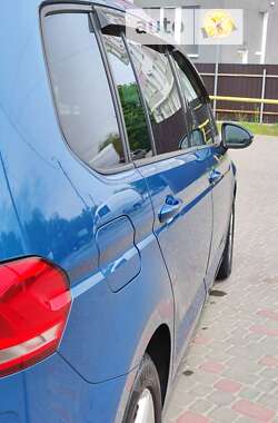 Микровэн Volkswagen Touran 2016 в 