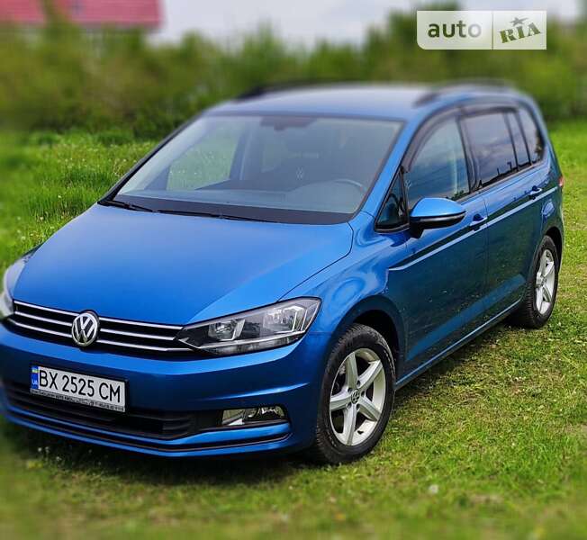 Микровэн Volkswagen Touran 2016 в 