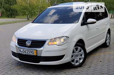 Минивэн Volkswagen Touran 2010 в Трускавце