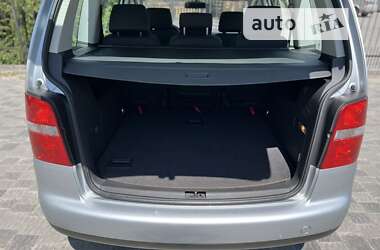 Минивэн Volkswagen Touran 2005 в 