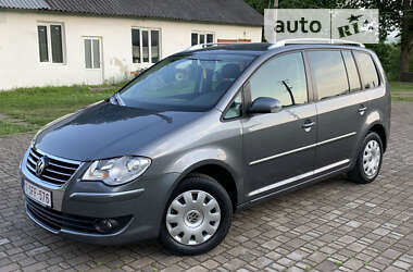 Минивэн Volkswagen Touran 2008 в Коломые