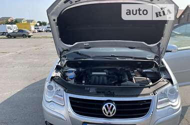 Минивэн Volkswagen Touran 2007 в 