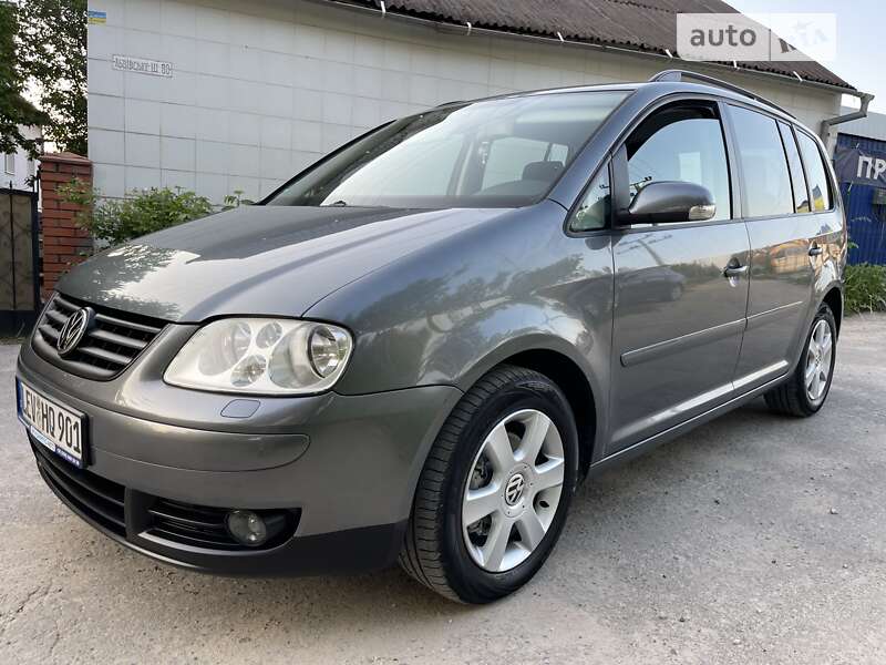 Минивэн Volkswagen Touran 2004 в Хмельницком