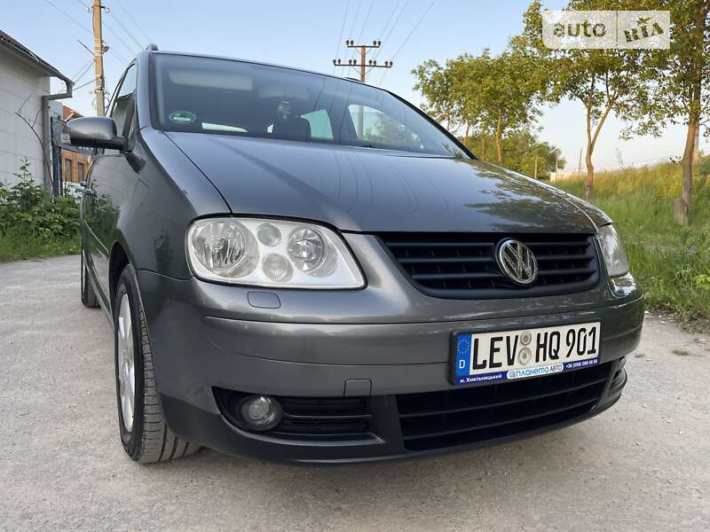 Минивэн Volkswagen Touran 2004 в Хмельницком