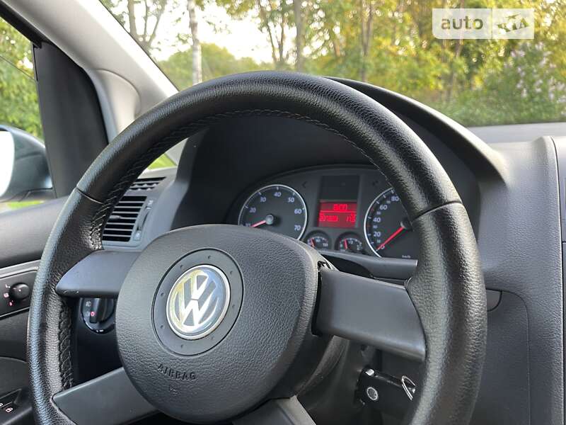 Минивэн Volkswagen Touran 2004 в Хмельницком