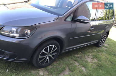 Минивэн Volkswagen Touran 2010 в Львове