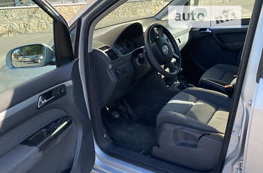 Минивэн Volkswagen Touran 2003 в 