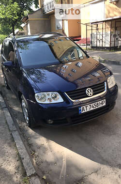 Минивэн Volkswagen Touran 2003 в 