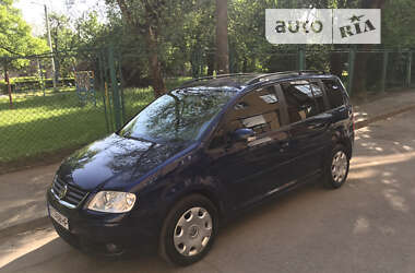 Минивэн Volkswagen Touran 2003 в 