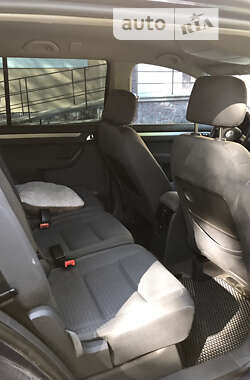 Минивэн Volkswagen Touran 2003 в 