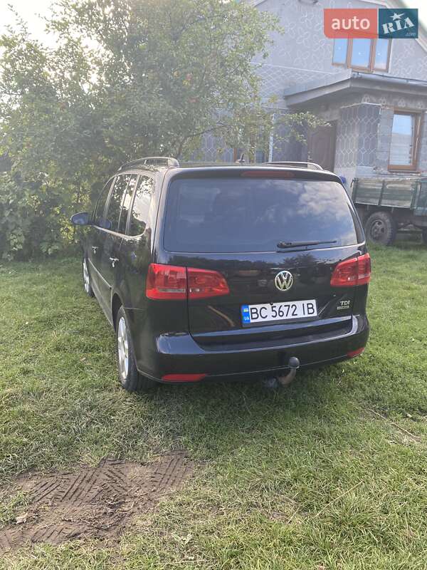 Микровэн Volkswagen Touran 2012 в Львове