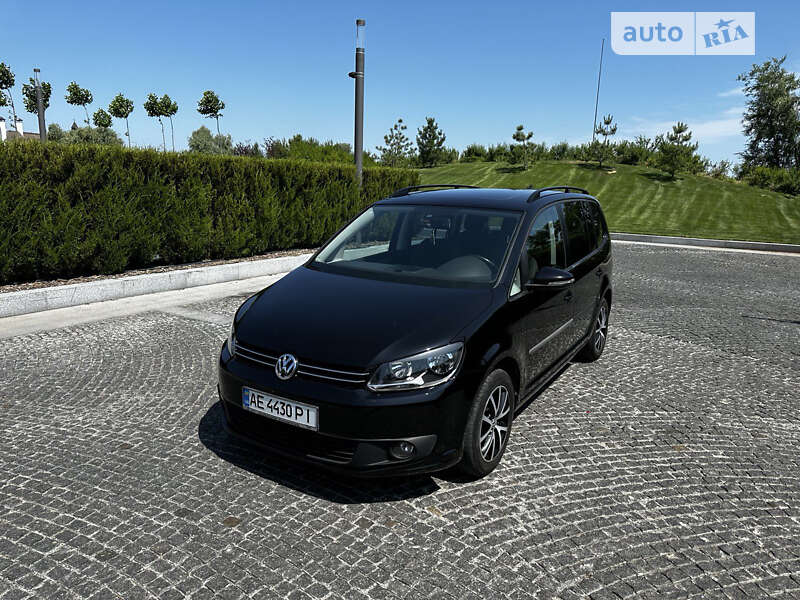 Микровэн Volkswagen Touran 2015 в Днепре