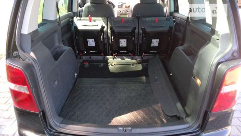 Минивэн Volkswagen Touran 2006 в Хмельницком