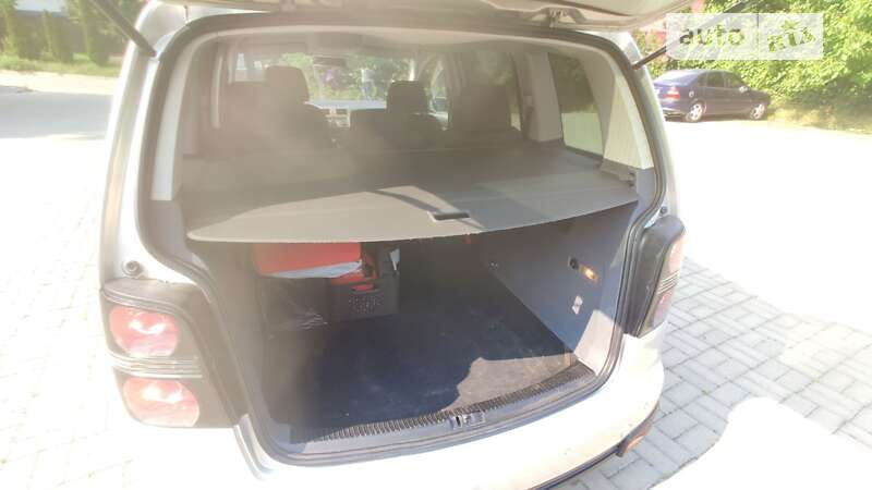 Минивэн Volkswagen Touran 2007 в Черновцах фото 15 Минивэн Volkswagen Touran 2007 в Черновцах