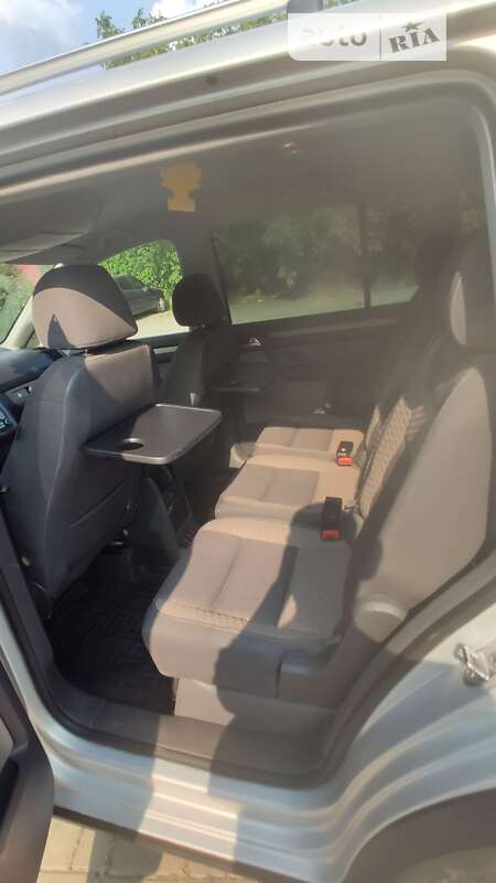 Минивэн Volkswagen Touran 2007 в Черновцах фото 22 Минивэн Volkswagen Touran 2007 в Черновцах