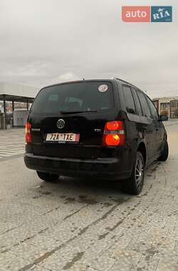 Минивэн Volkswagen Touran 2004 в Ужгороде
