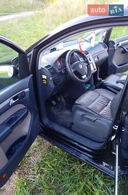 Минивэн Volkswagen Touran 2009 в 