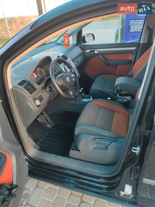 Мінівен Volkswagen Touran 2007 в Березному