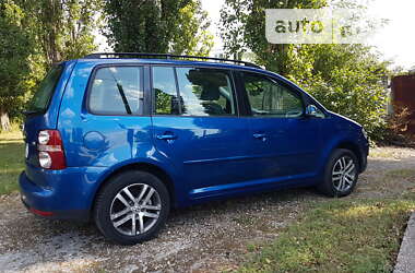 Мінівен Volkswagen Touran 2008 в Запоріжжі