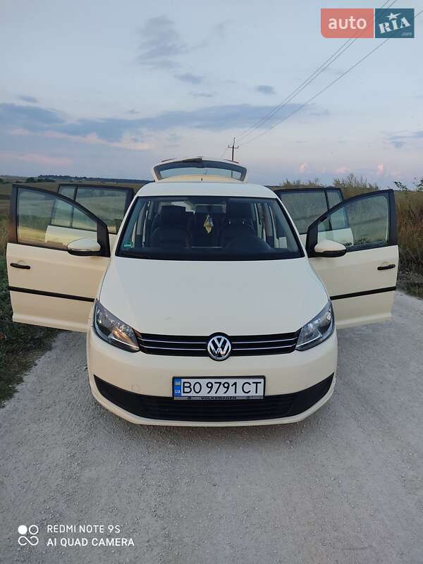 Мікровен Volkswagen Touran 2015 в Збаражі