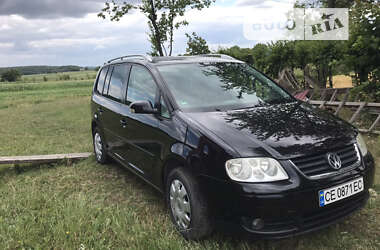 Минивэн Volkswagen Touran 2003 в Черновцах