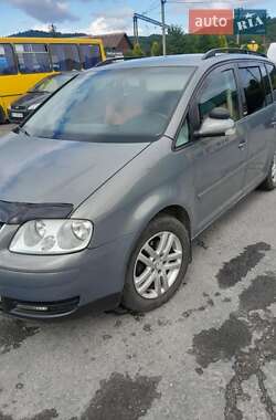 Минивэн Volkswagen Touran 2006 в Старом Самборе