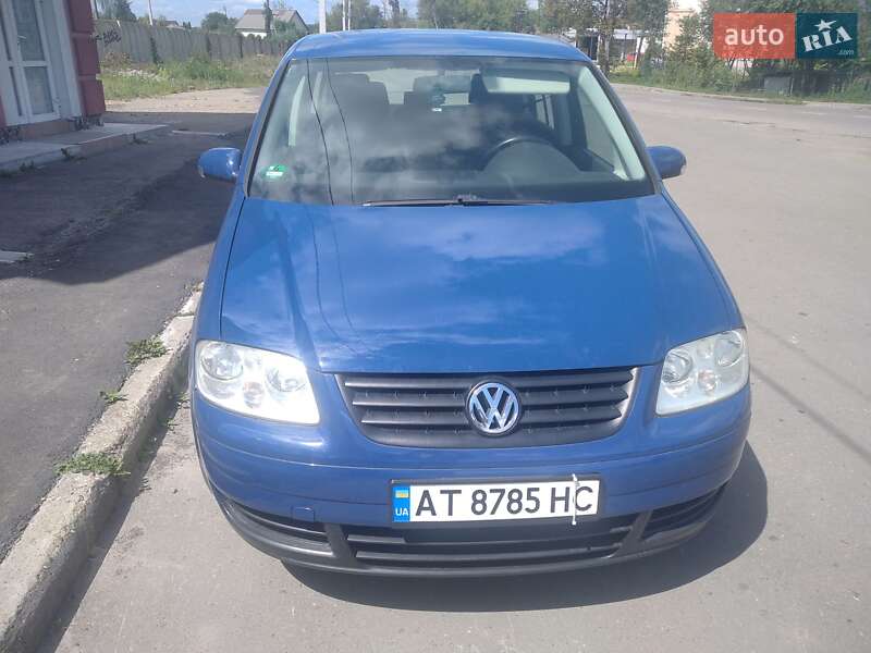 Минивэн Volkswagen Touran 2004 в Калуше