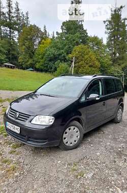Минивэн Volkswagen Touran 2004 в 