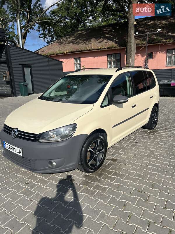 Volkswagen Touran 2015