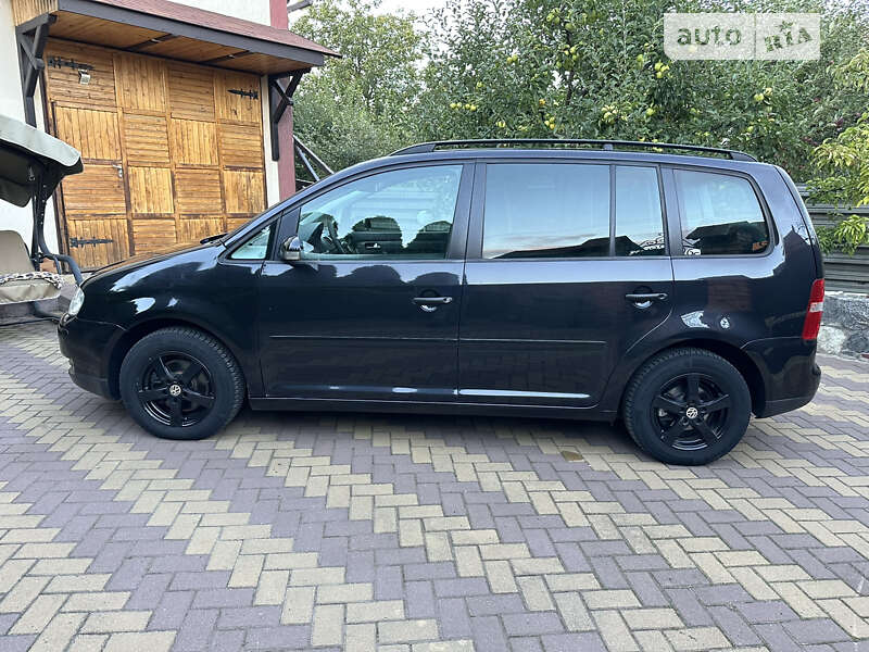Мінівен Volkswagen Touran 2005 в Хмельницькому