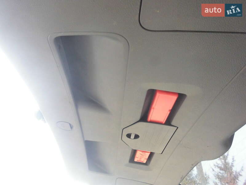 Микровэн Volkswagen Touran 2011 в Виннице фото 34 Микровэн Volkswagen Touran 2011 в Виннице