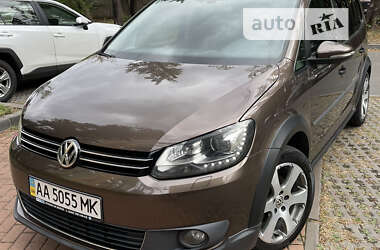 Микровэн Volkswagen Touran 2012 в Харькове