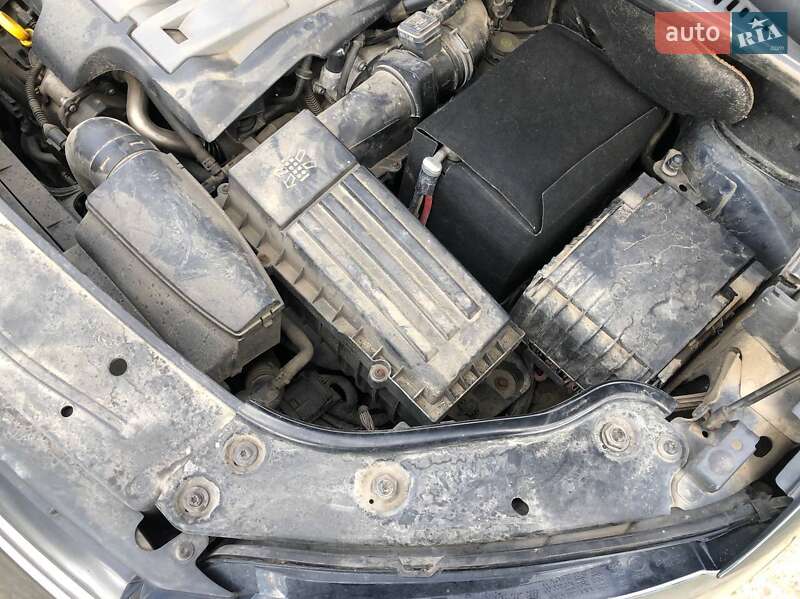 Мікровен Volkswagen Touran 2014 в Калуші