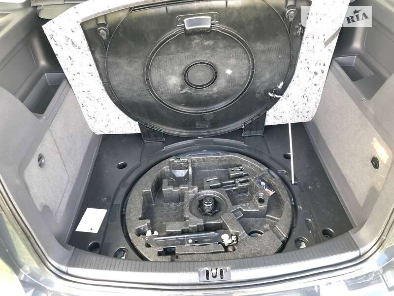 Мікровен Volkswagen Touran 2014 в Калуші