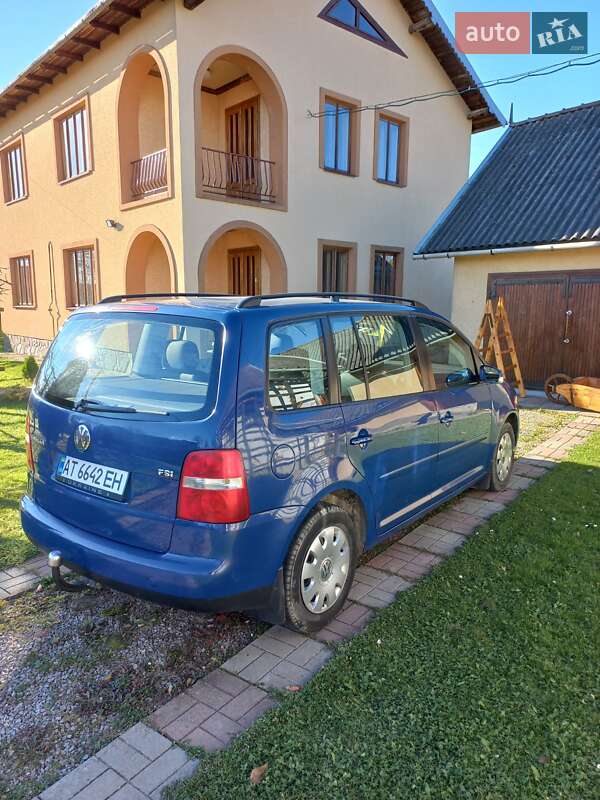 Мінівен Volkswagen Touran 2004 в Коломиї