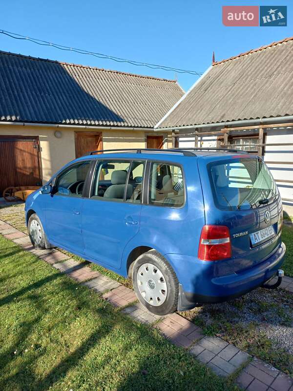 Мінівен Volkswagen Touran 2004 в Коломиї