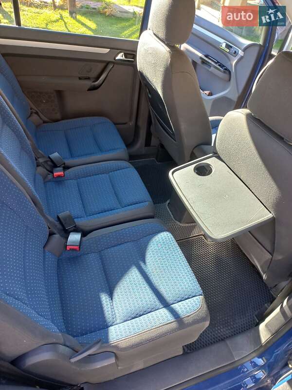 Мінівен Volkswagen Touran 2004 в Коломиї