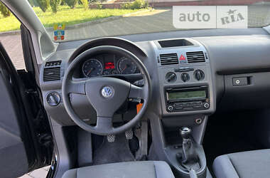 Минивэн Volkswagen Touran 2008 в Черновцах