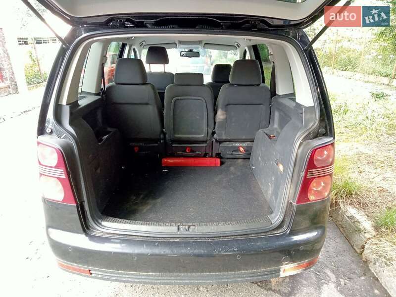 Минивэн Volkswagen Touran 2007 в Харькове