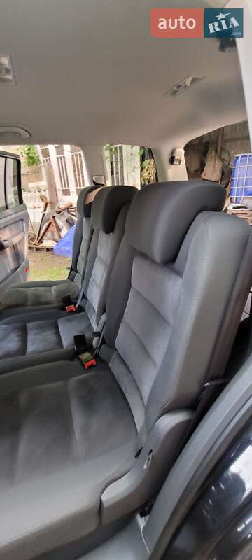 Микровэн Volkswagen Touran 2014 в Черновцах