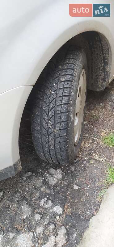 Минивэн Volkswagen Touran 2006 в Светловодске