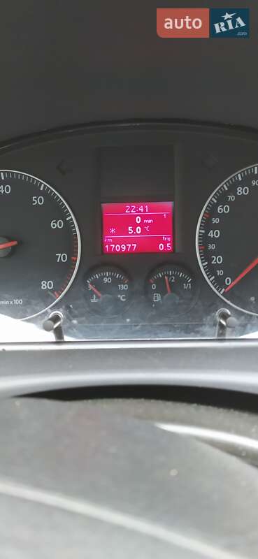 Минивэн Volkswagen Touran 2006 в Светловодске