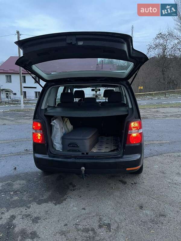Минивэн Volkswagen Touran 2004 в Галиче фото 8 Минивэн Volkswagen Touran 2004 в Галиче