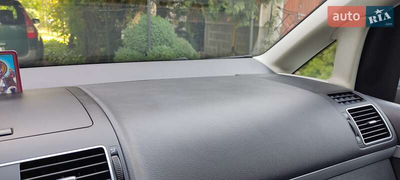 Микровэн Volkswagen Touran 2014 в Каменец-Подольском