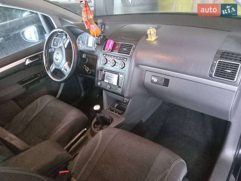 Микровэн Volkswagen Touran 2013 в Камне-Каширском фото 12 Микровэн Volkswagen Touran 2013 в Камне-Каширском